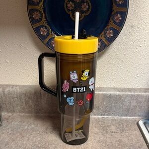 BT21 Yellow Lid Tumbler with Straw